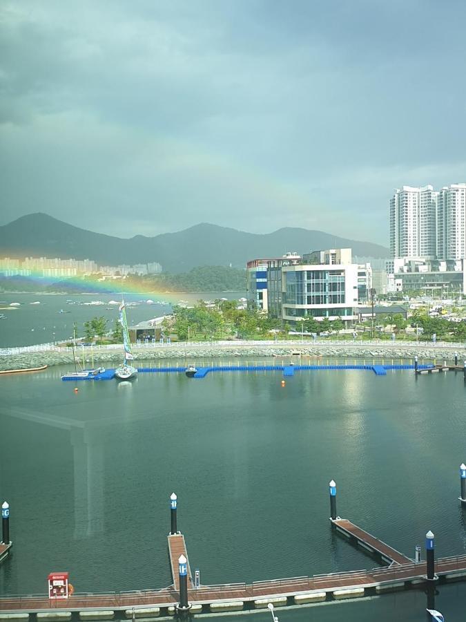 Lotte Castle Marina Apart otel Yeosu Dış mekan fotoğraf