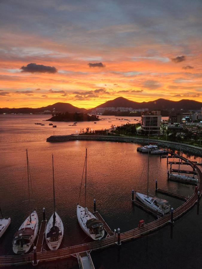 Lotte Castle Marina Apart otel Yeosu Dış mekan fotoğraf